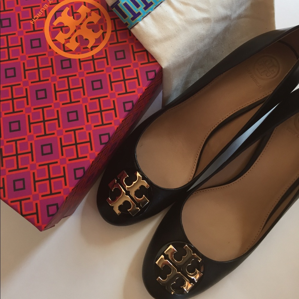 NEW W/ box TORY BURCH JANEY 50mm black pump 2"  9m
